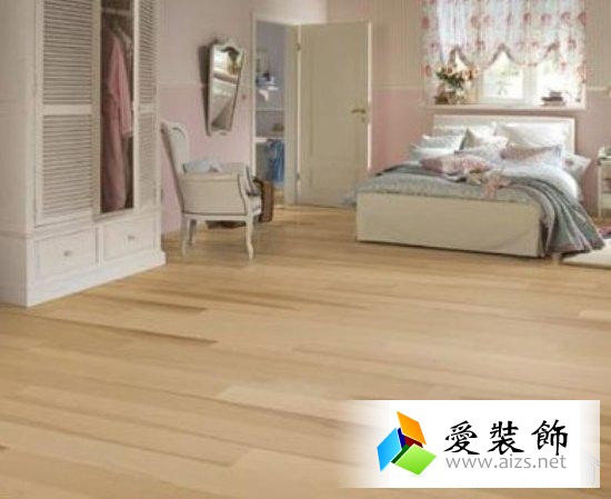 地板保养有讲究 不同材质地板保养要区分